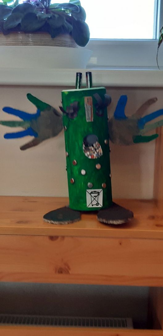 b3